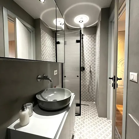 Apartman Chic In Center Tirana